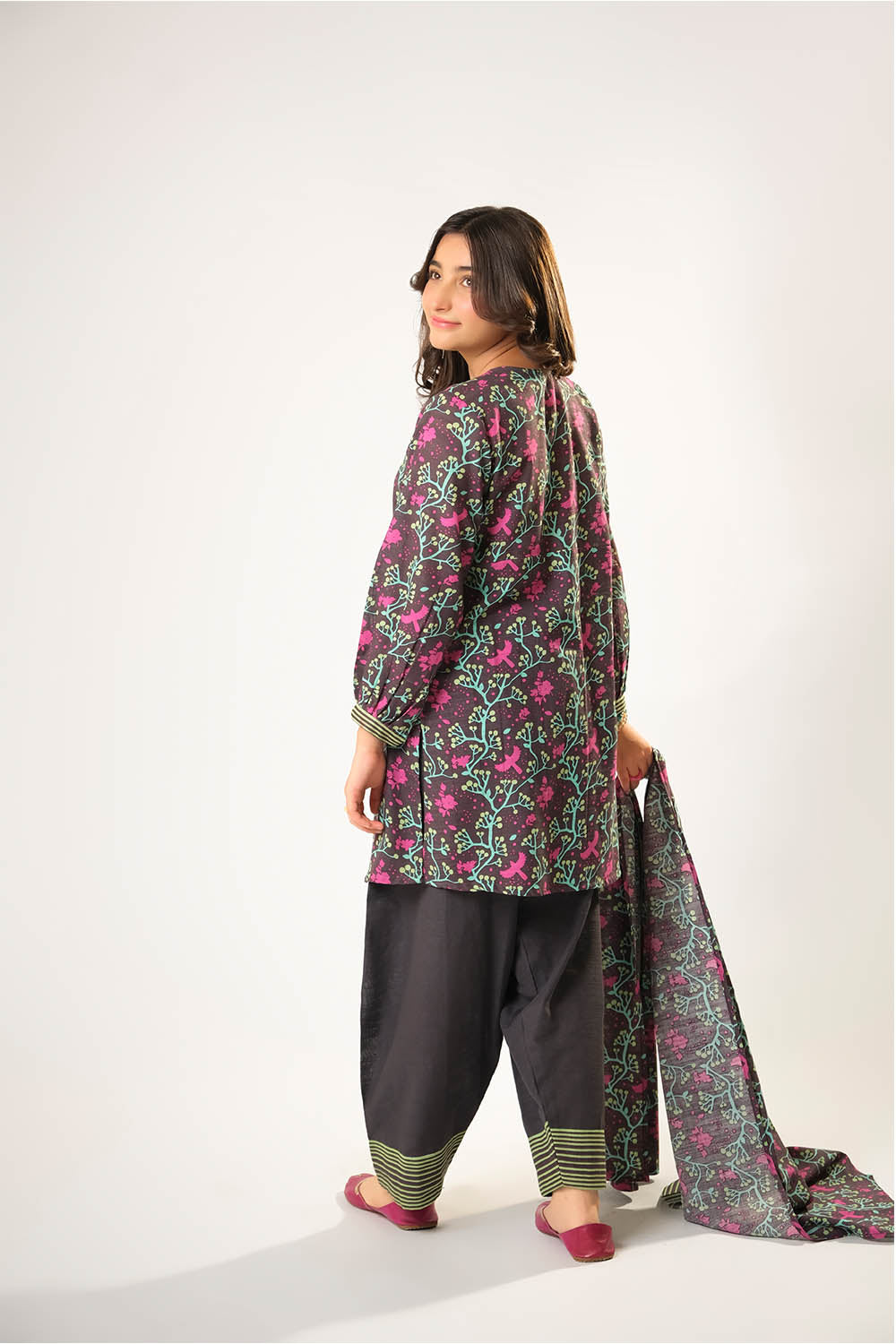 Girls winter clothes | Grey & Multicolor | Casual 3 Piece Suit  | Cotton Khaddar Printed | GAD-03202