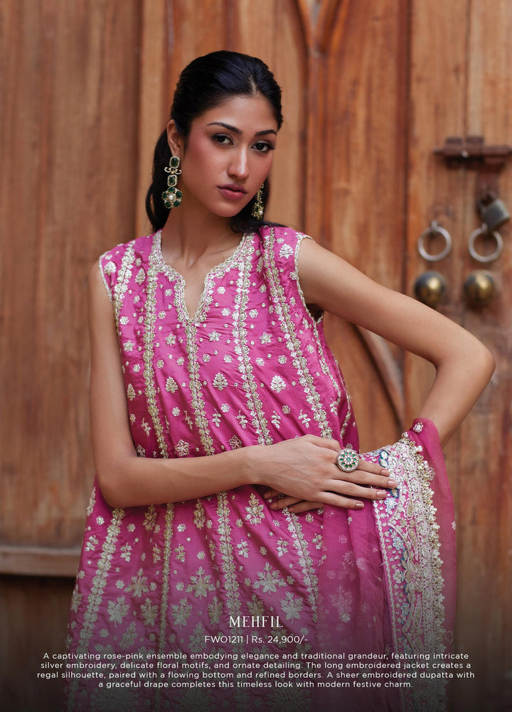 Dastangoi by Afrozeh Unstitched Embroidered Velvet 3 Piece Suit AF26UDW MEHFIL FW01211 - Wedding Collection
