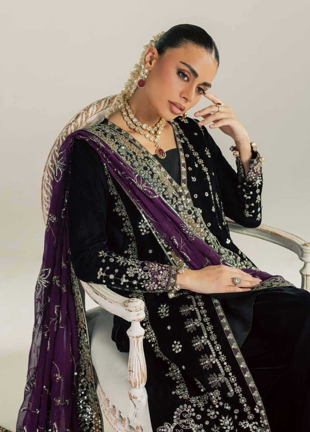 Maya by Nureh Unstitched Embroidered Velvet 3 Piece Suit NU26UMV NW-136 - Wedding Collection