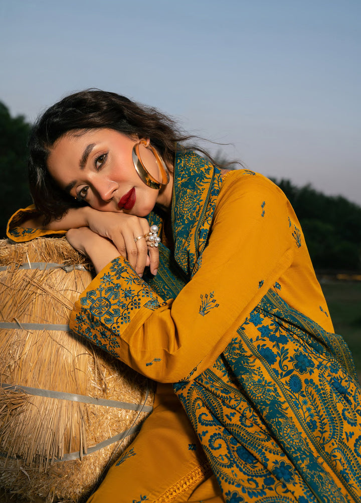 Manzil by Rashid Textiles Unstitched Embroidered Khaddar 3 Piece Suit RT26UKM D-1033 - Winter Collection