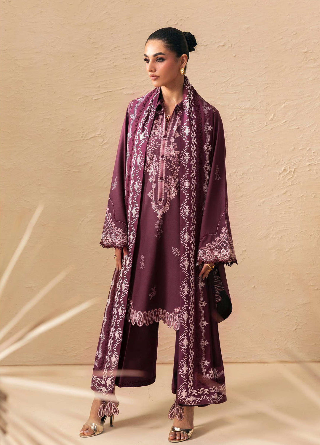 Q prints by Qalamkar Unstitched Embroidered Slub Linen 3 Piece Suit QLK26ULQ Veena QPW-02B - Winter Collection