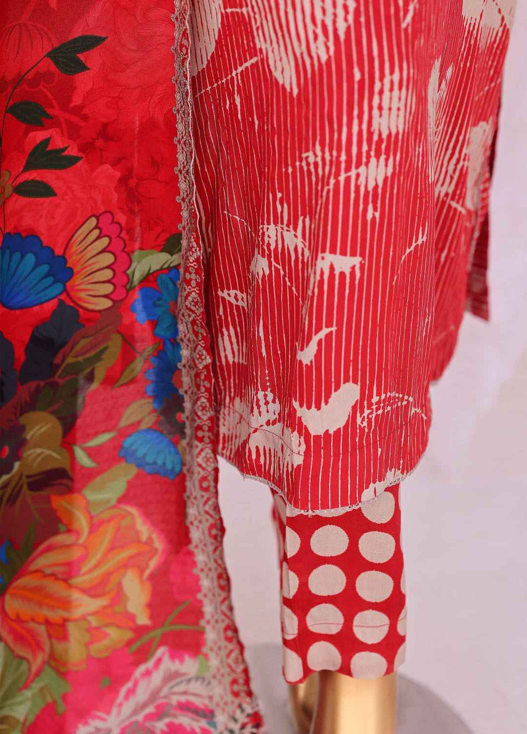 Hz Textiles Unstitched Printed Viscose Linen 3 Piece Suit HZ26ULW LW-5050 - Winter Collection