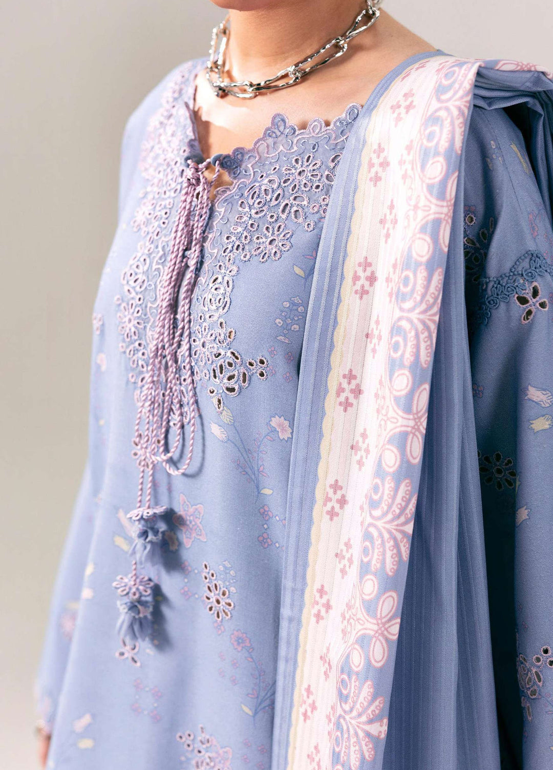 Q prints by Qalamkar Unstitched Embroidered Slub Linen 3 Piece Suit QLK26ULQ Beena QPW-06A - Winter Collection