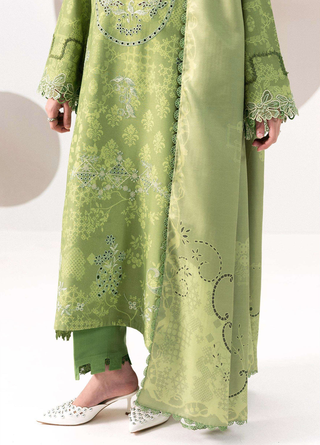 Q prints by Qalamkar Unstitched Embroidered Slub Linen 3 Piece Suit QLK26ULQ Nazia QPW-03A - Winter Collection