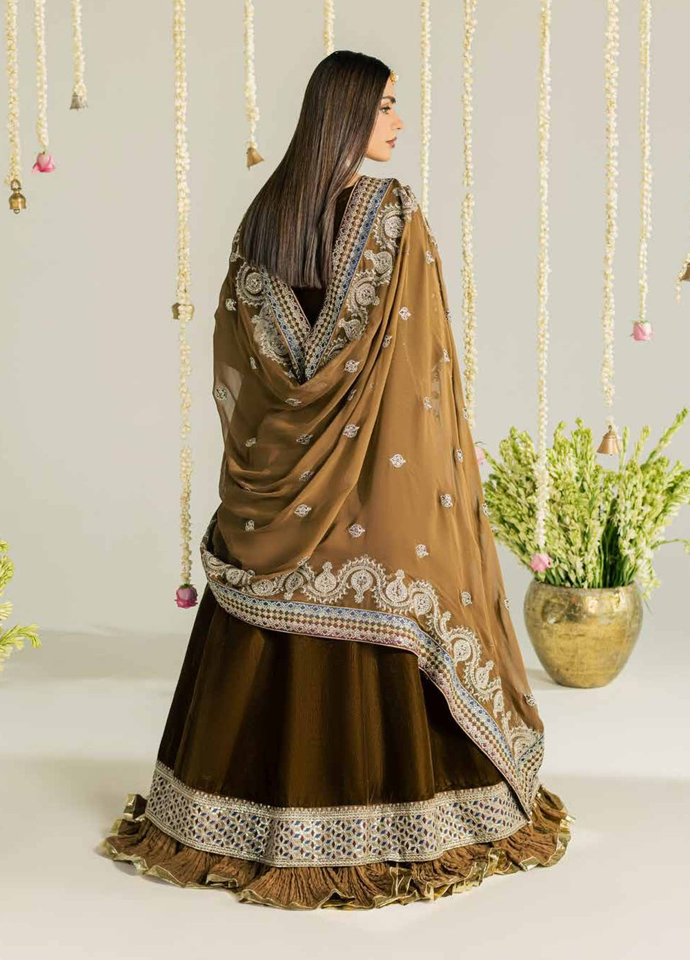 Maya by Nureh Unstitched Embroidered Velvet 3 Piece Suit NU26UMV NW-133 - Wedding Collection