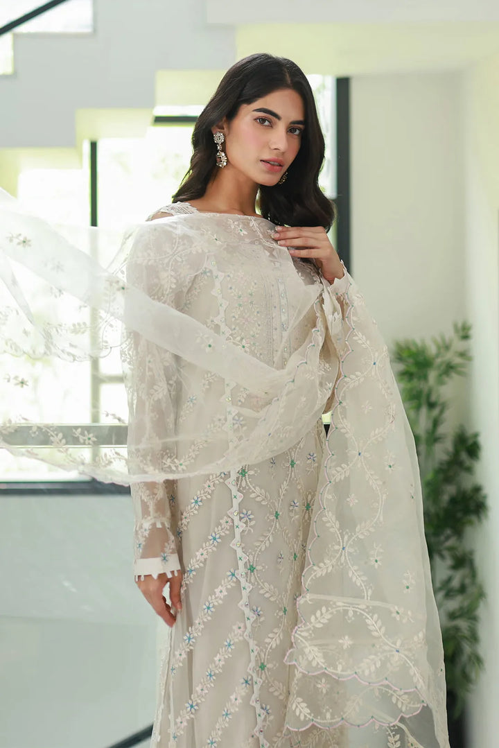 Nadia Khan Pret Embroidered Pure Organza 3 Piece Ivory White
