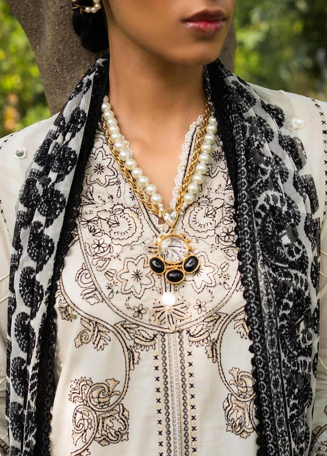 Muzlin By Sana Safinaz Embroidered Lawn Suits Unstitched 3 Piece SS23MZ 16A - Summer Collection