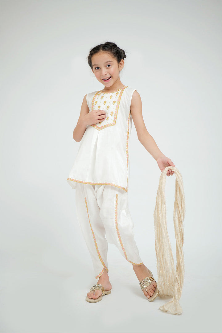 Senorita Kids RTW White and Gold Formal 3 Piece Suit Grip Viscose KDD-02646 - Winter Collection