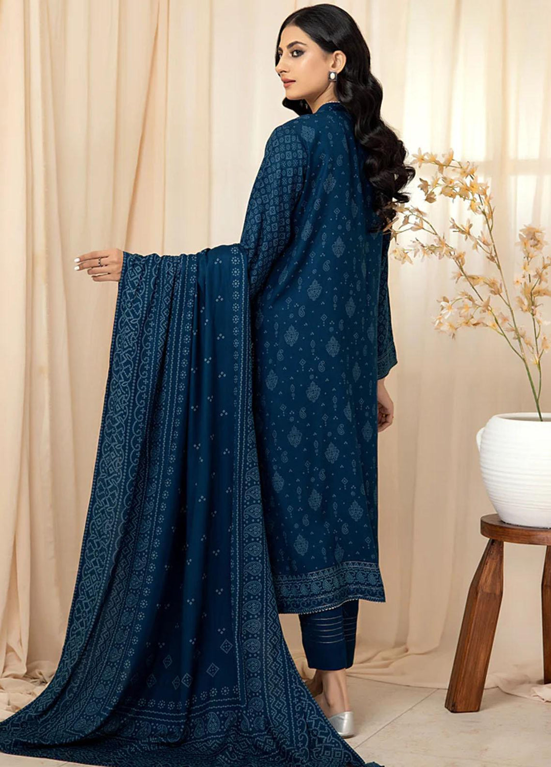 Lakhany Printed Cashmere Wool Suits Unstitched 3 Piece LSM22CV CVC-1005-B - Winter Collection