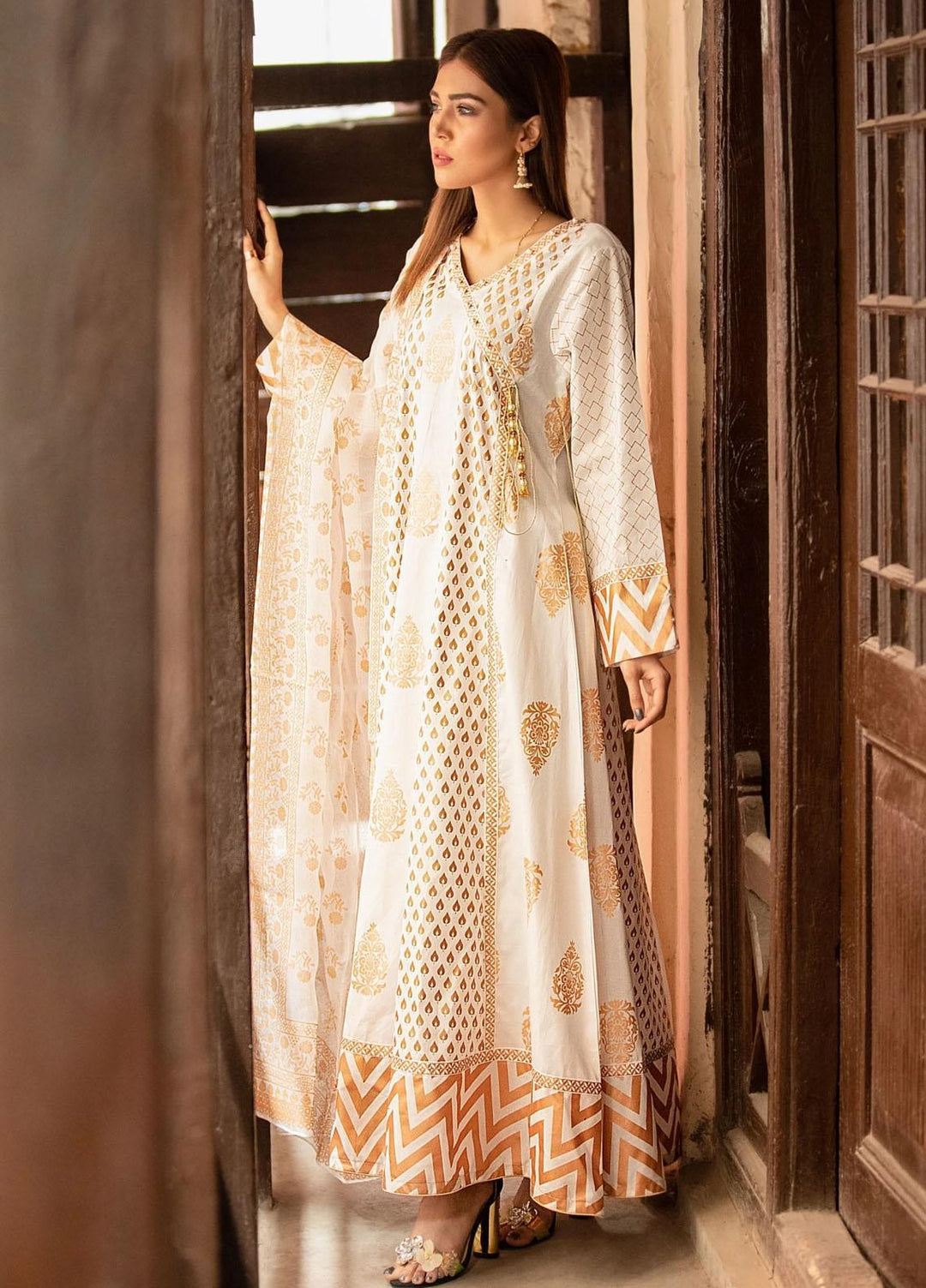 Garnet Clothing Screen Printed Lawn Stitched 2 Piece Suit CONFIDENT