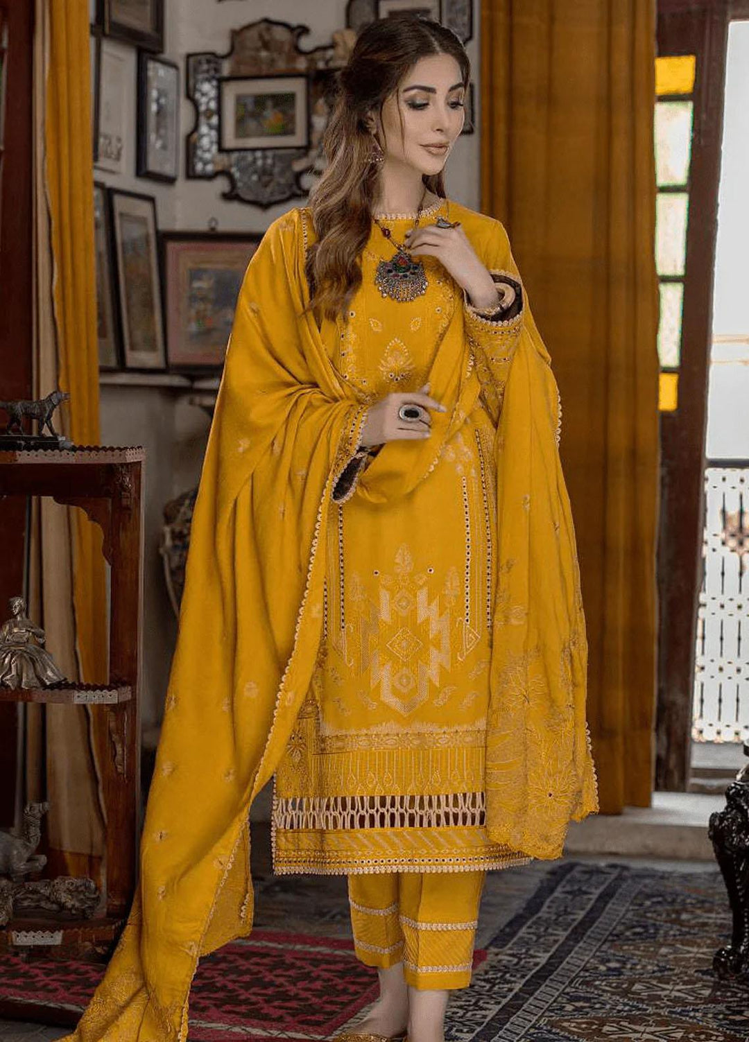 Laadli by Humdum Embroidered Woolen Suits Unstitched 3 Piece HD22L D-08 - Winter Collection