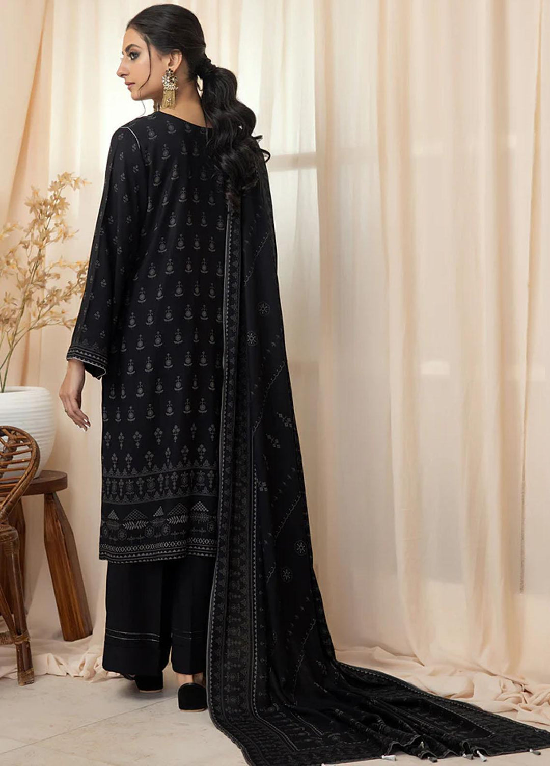 Lakhany Printed Cashmere Wool Suits Unstitched 3 Piece LSM22CV CVC-1003-C - Winter Collection