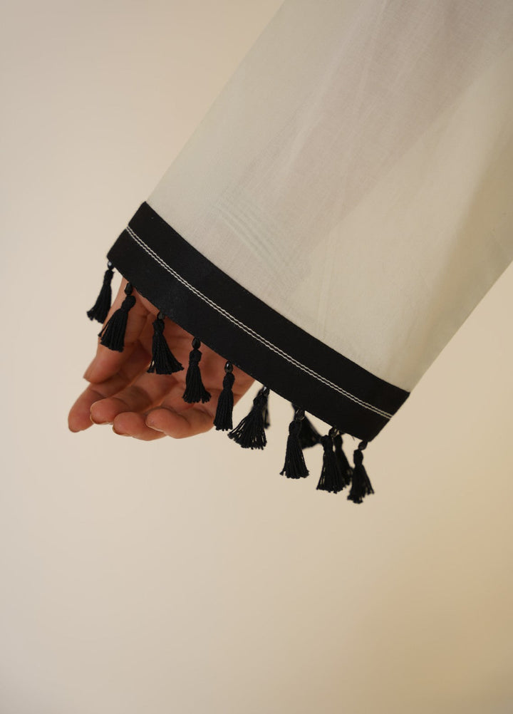 Ghazal by Tosheeza Saith Pret Embroidered Lawn 2 Piece Suit Saher-E-Safed