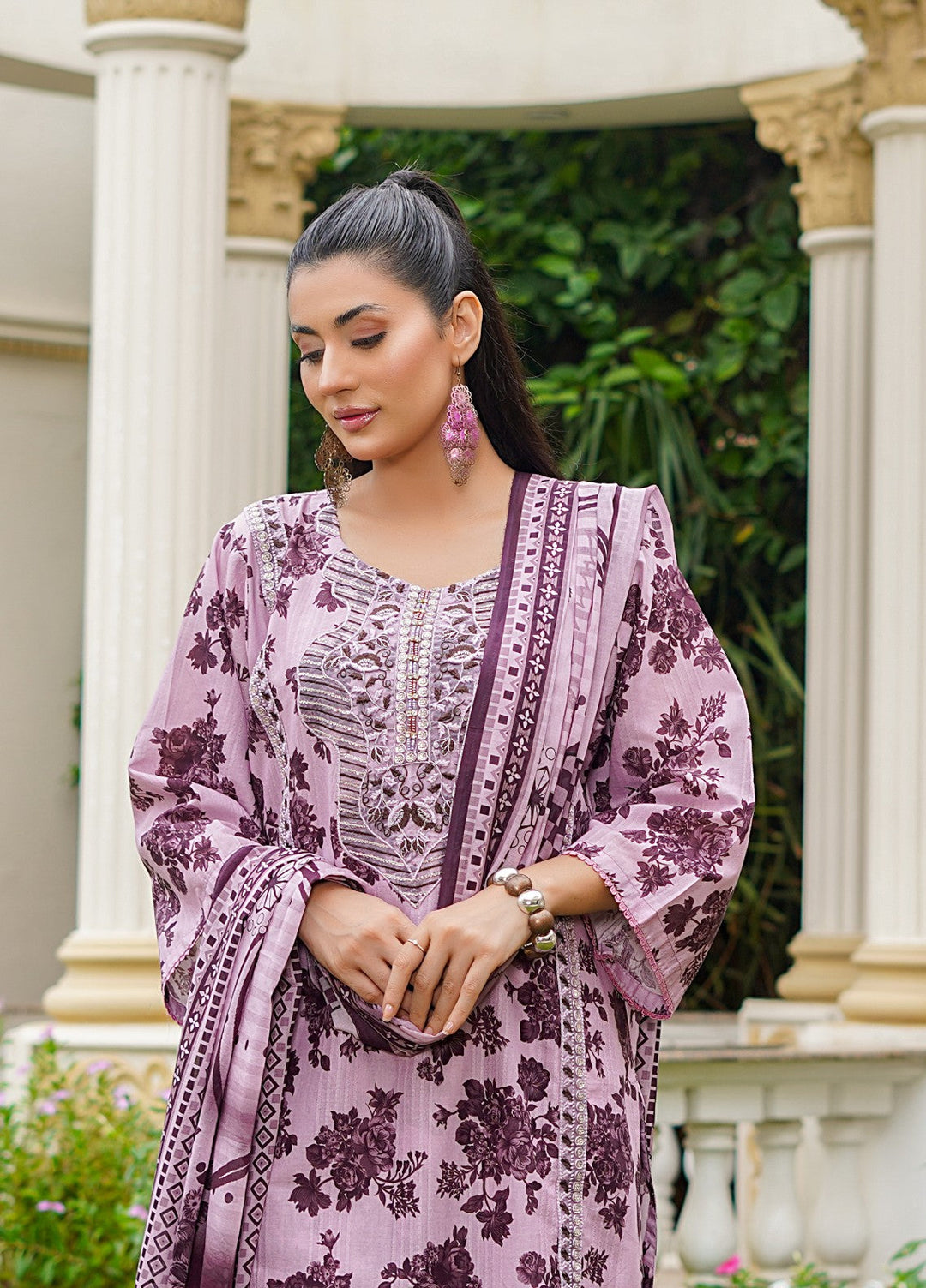 Rang E Gulposh Pret Embroidered Lawn 3 Piece Suit RNG-1201