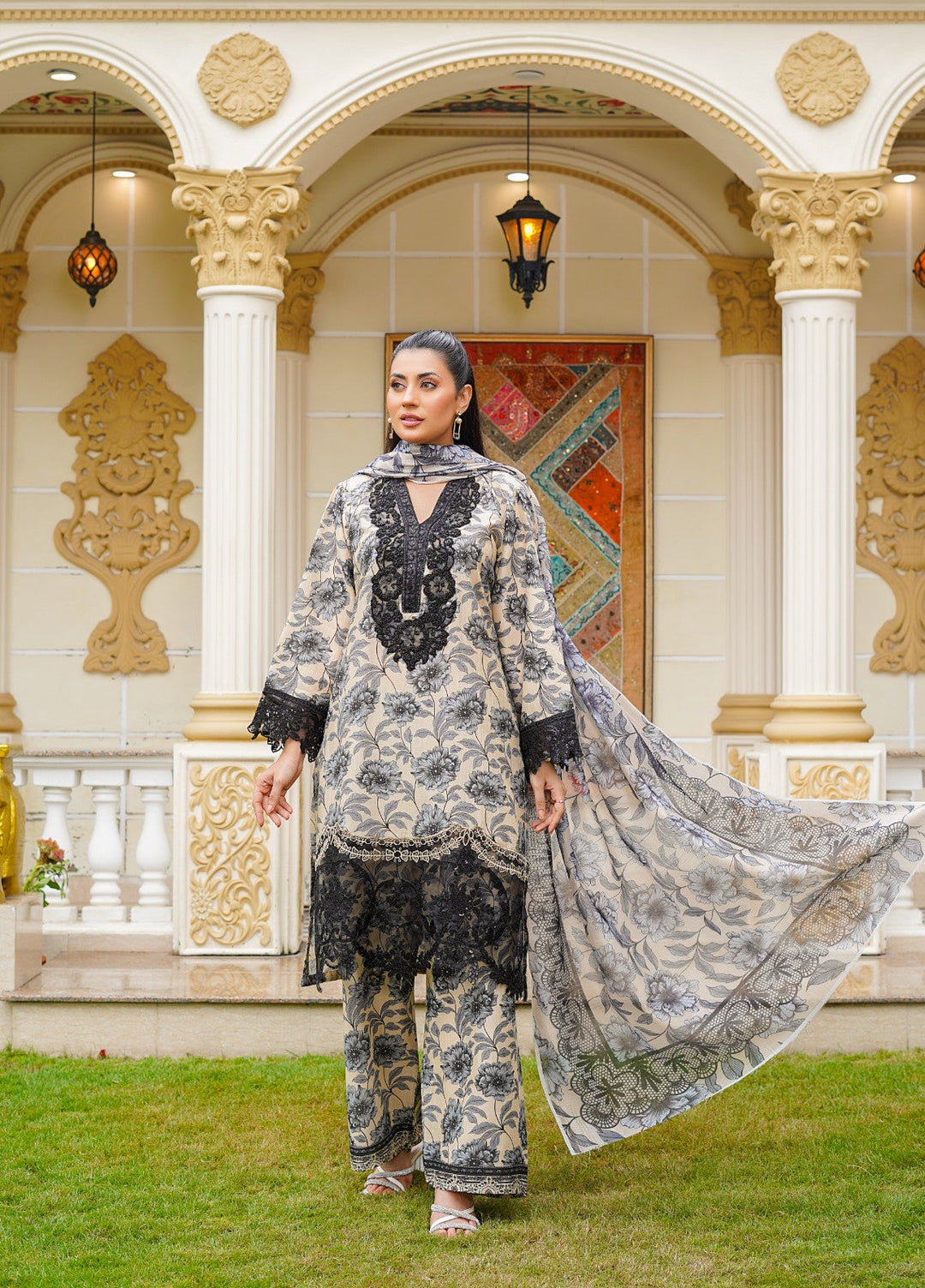 Rang E Gulposh Pret Embroidered Lawn 3 Piece Suit RNG-1203