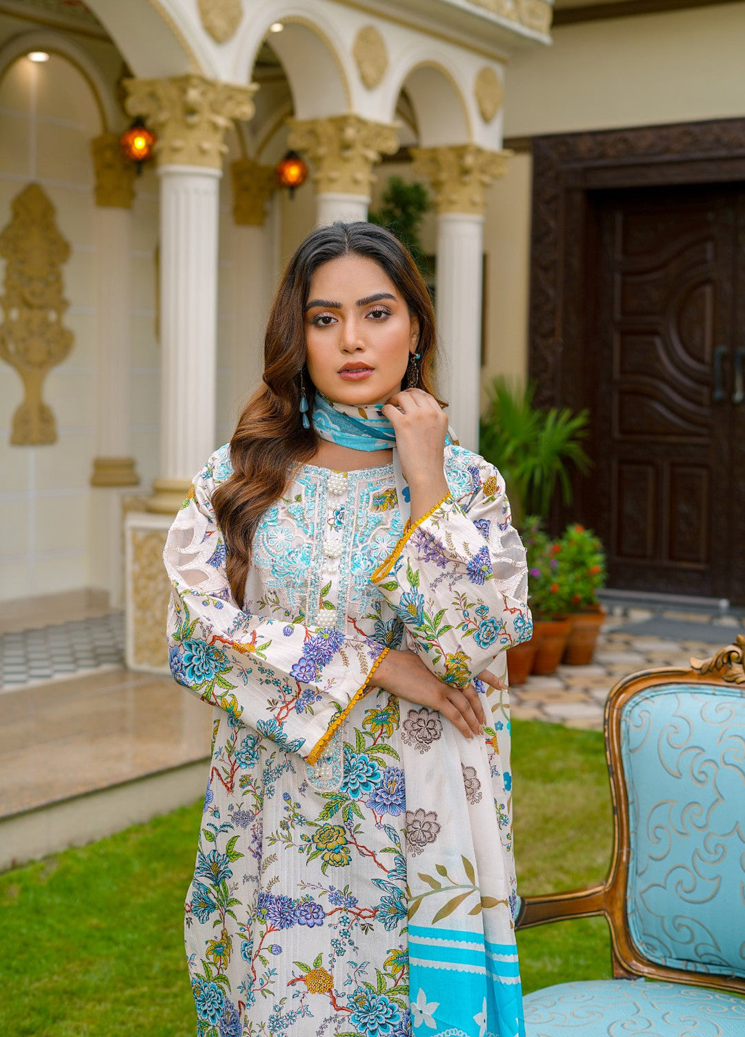 Rang E Gulposh Pret Embroidered Lawn 3 Piece Suit RNG-1205