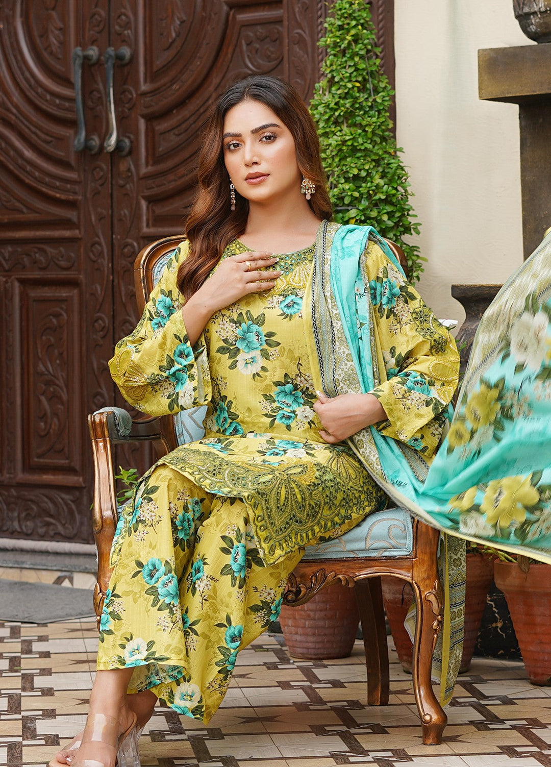 Rang E Gulposh Pret Embroidered Lawn 3 Piece Suit RNG-1208
