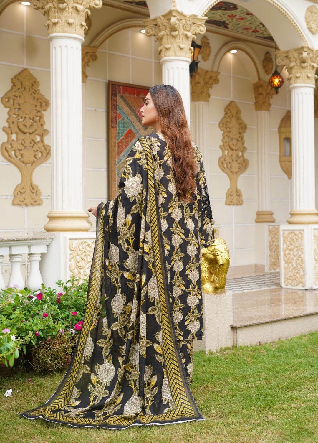 Rang E Gulposh Pret Embroidered Lawn 3 Piece Suit RNG-1210