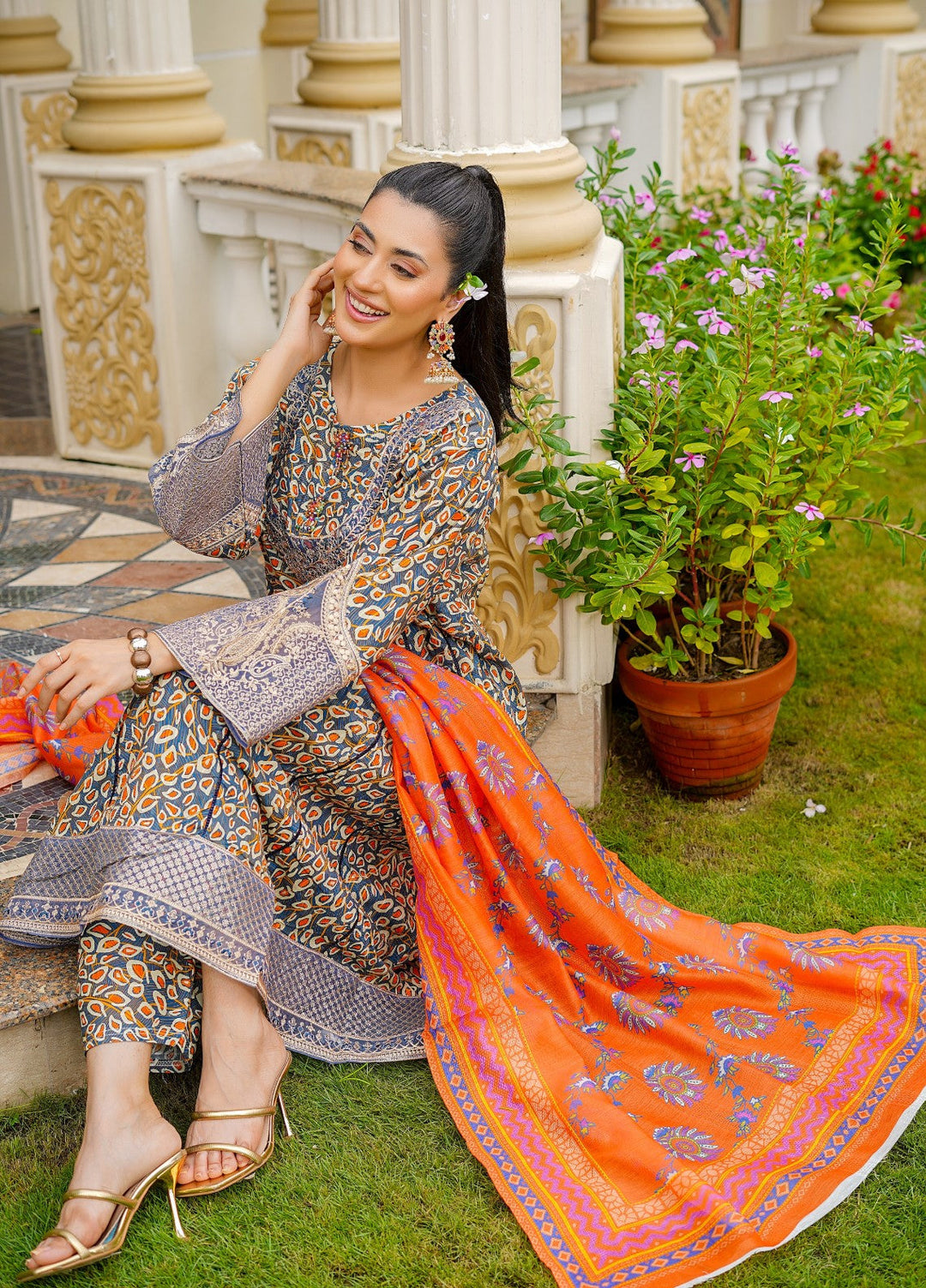 Rang E Gulposh Pret Embroidered Lawn 3 Piece Suit RNG-1213