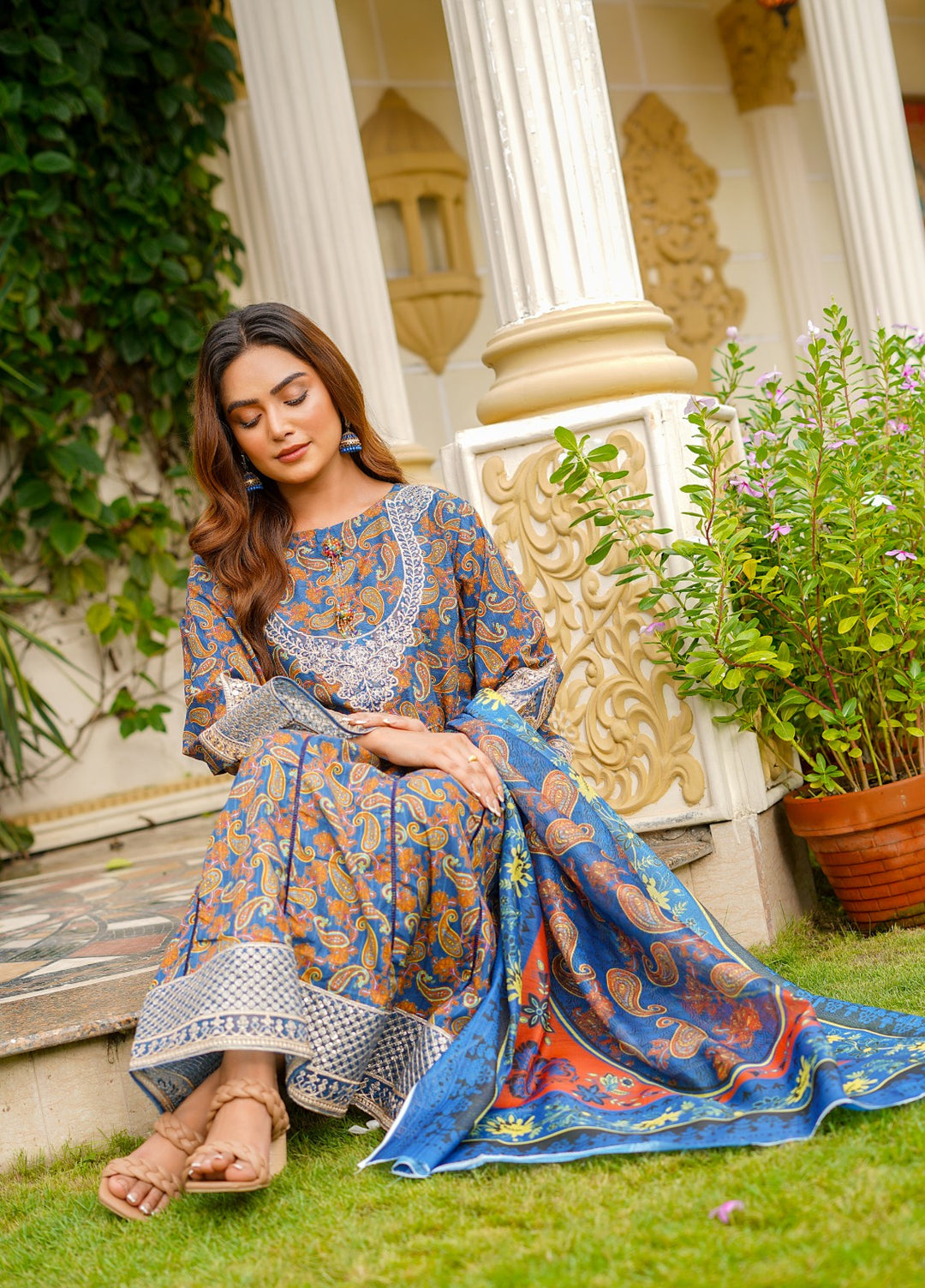 Rang E Gulposh Pret Embroidered Lawn 3 Piece Suit RNG-1214