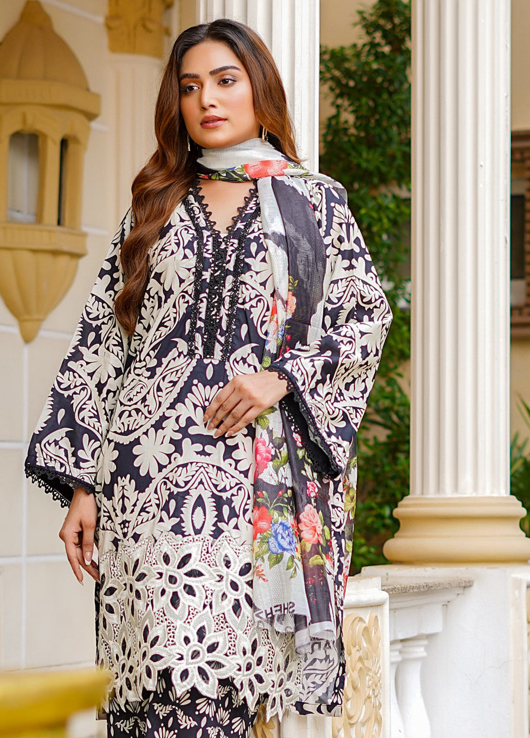 Rang E Gulposh Pret Embroidered Lawn 3 Piece Suit RNG-1216