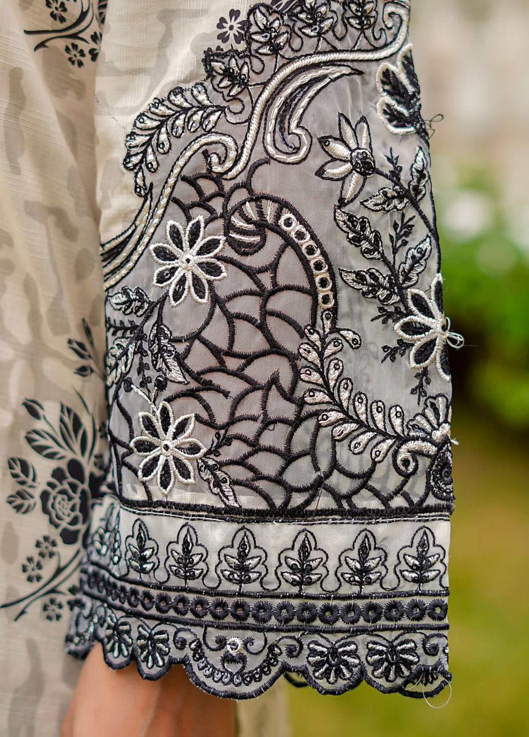 Rang E Gulposh Pret Printed Lawn 3 Piece Suit RNG-1217