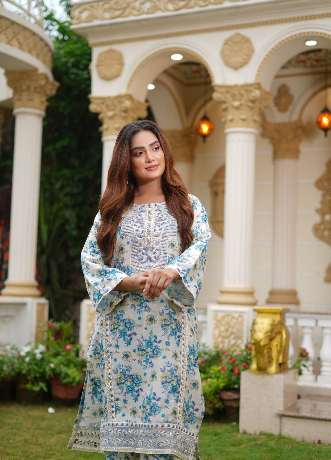 Rang E Gulposh Pret Embroidered Lawn 3 Piece Suit RNG-1218