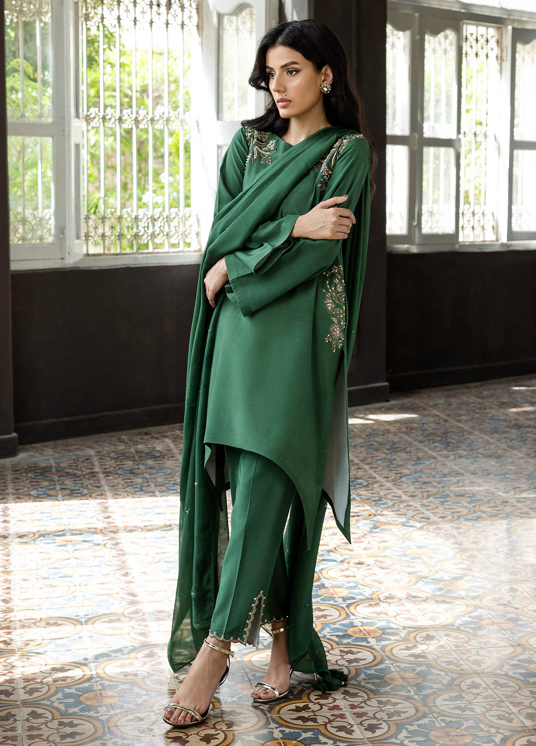 Elara by Mavie Women Pret Ramen Silk Emeral - Festive Collection