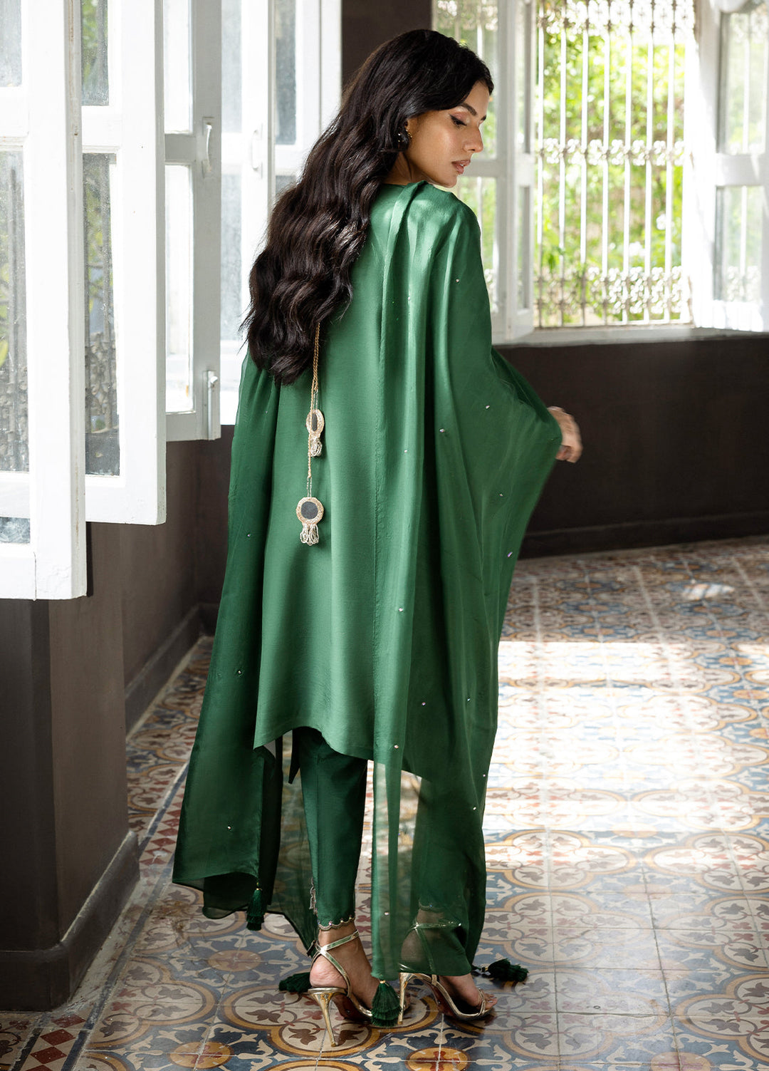 Elara by Mavie Women Pret Ramen Silk Emeral - Festive Collection