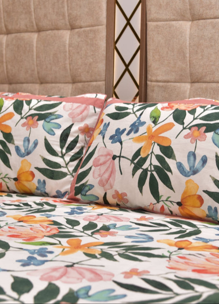 Innovative Official Patchwork Cotton Printed Bedsheet Set with 4 Pillows Covers - Wedding Collection