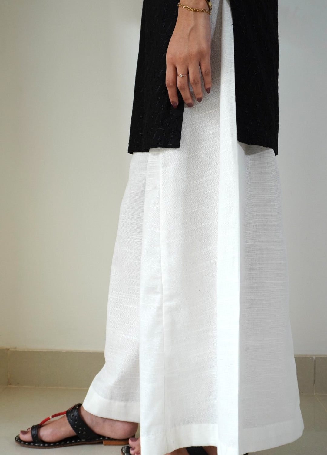 Classic Khaddar Ijaar - White