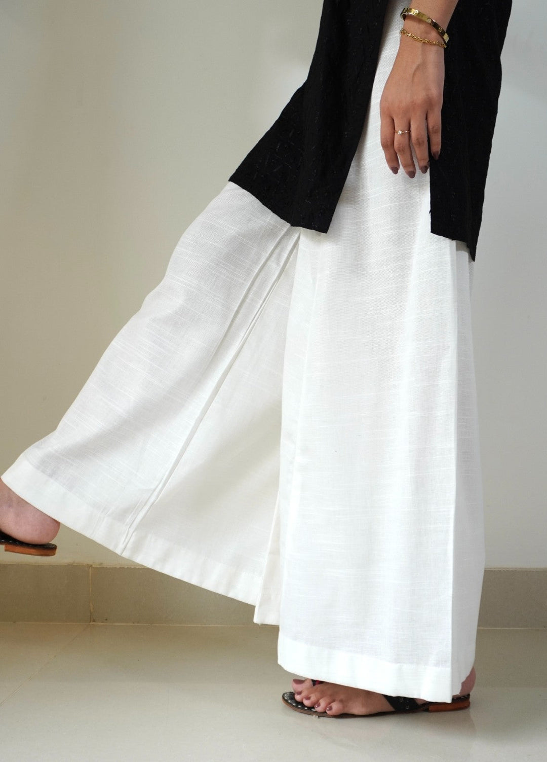 Classic Khaddar Ijaar - White