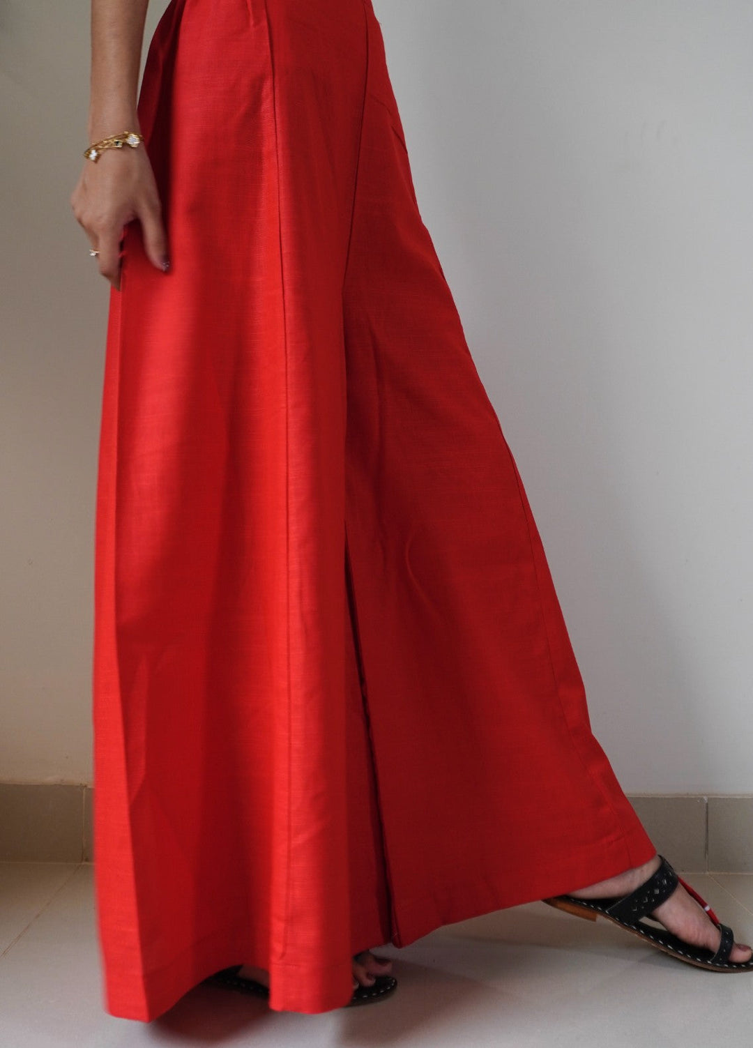 Classic Khaddar Ijaar - Red