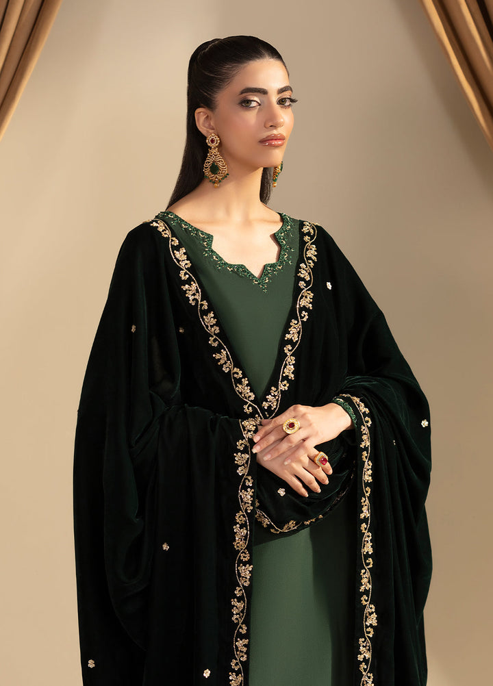 Noir by Mavie Pret Luxury Velvet Empress - Festive Collection