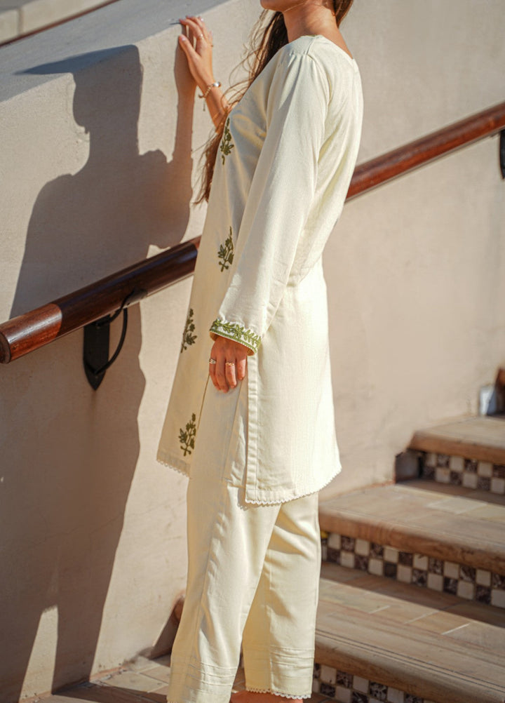 Ombrella Women Pret Embroidered 2 Piece Allure - Winter Collection