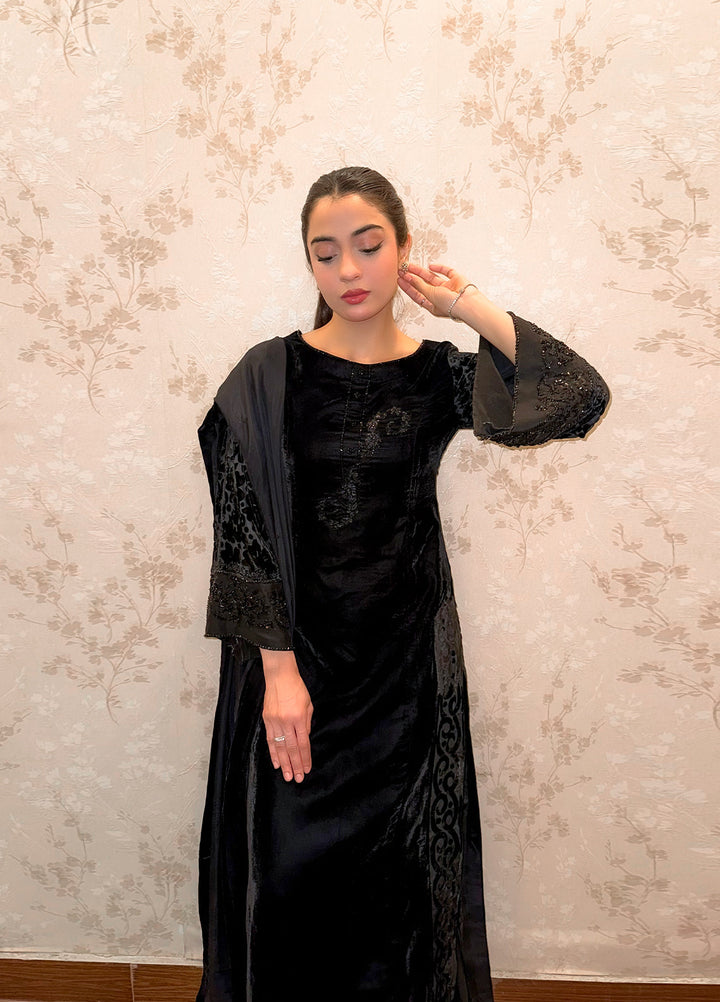 Noir by Mavie Pret Luxury Velvet Muse - Festive Collection