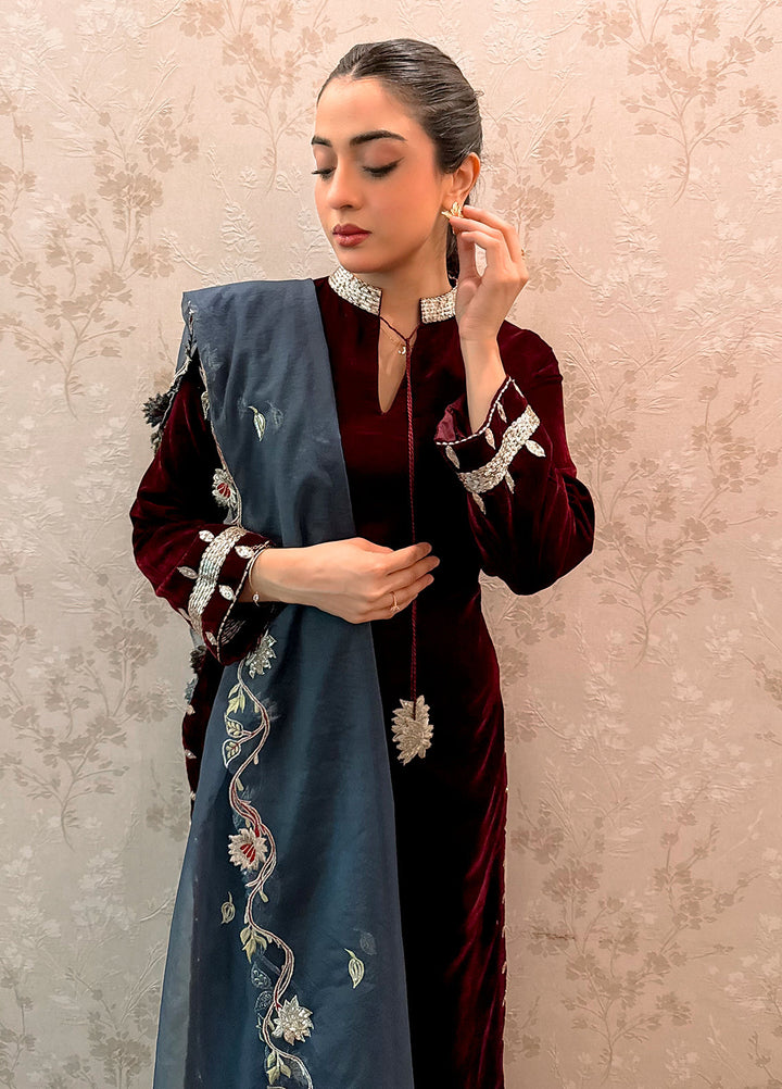 Noir by Mavie Pret Luxury Velvet Luna - Festive Collection