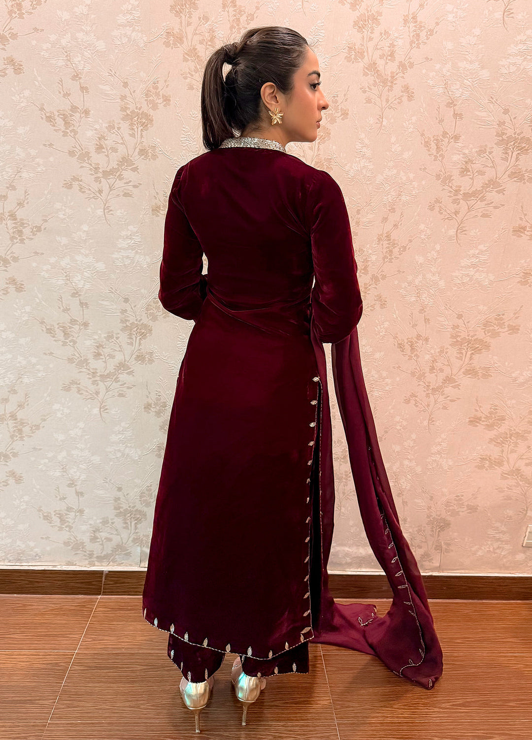 Noir by Mavie Pret Luxury Velvet Luna - Festive Collection