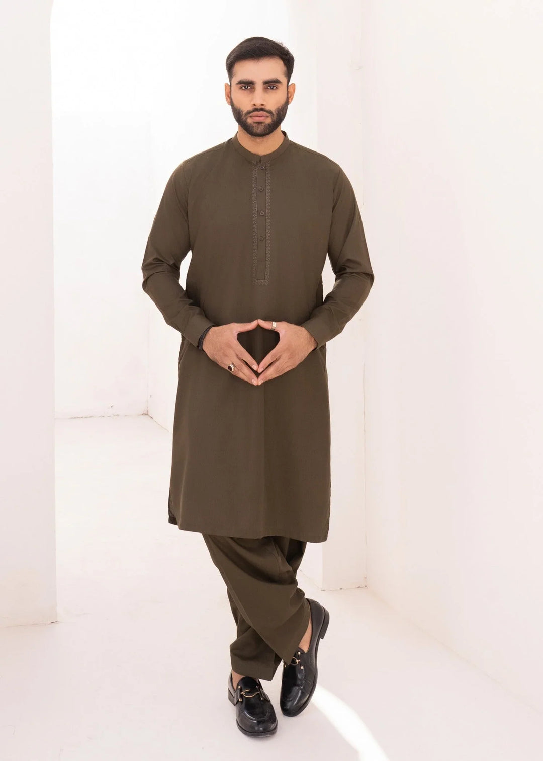 Junoon by Buraq Online Mens Pret Solids Wash N Wear 2 Piece Suit Zorawar - Casual Collection