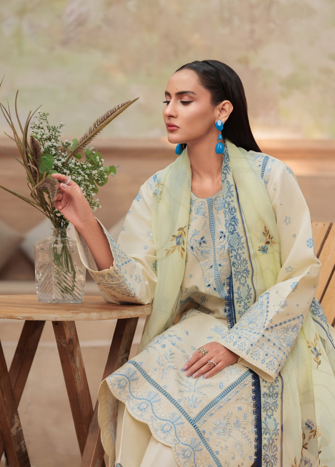 Rang e Gul by Huma Gul Unstitched Embroidered Lawn 3 Piece Suit HG-601 Zauq - Summer Collection
