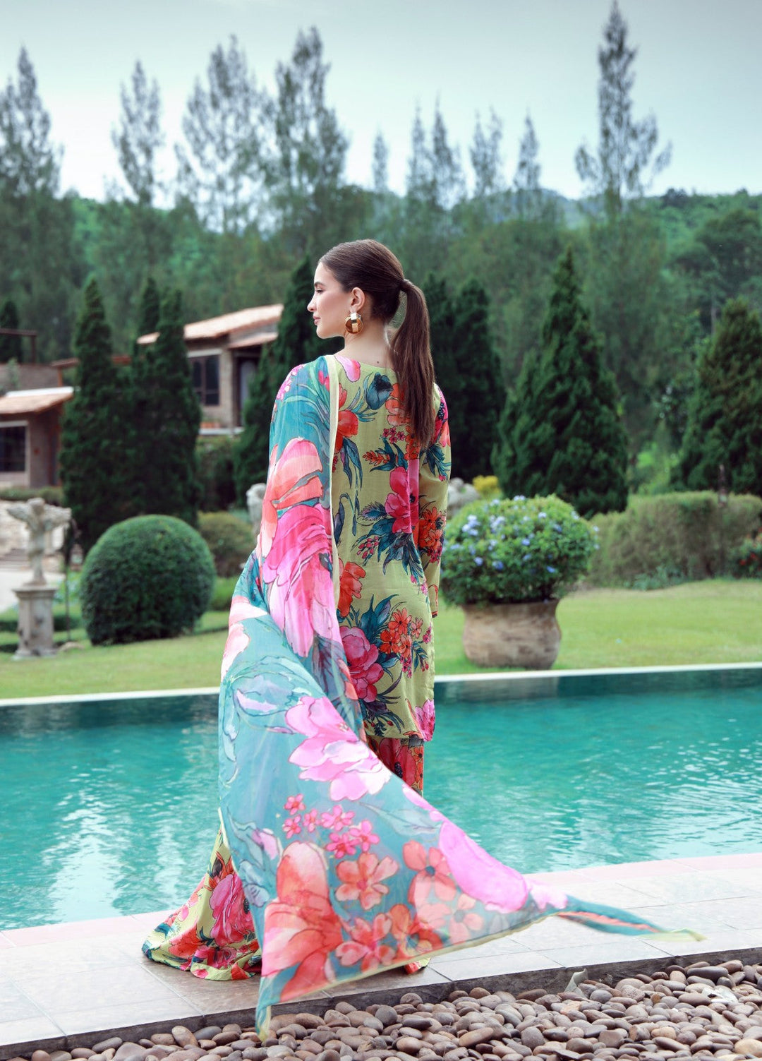 Stillness In Bloom By Feathers Printed Lawn 3 Piece Suit Huesyn - Summer Collection