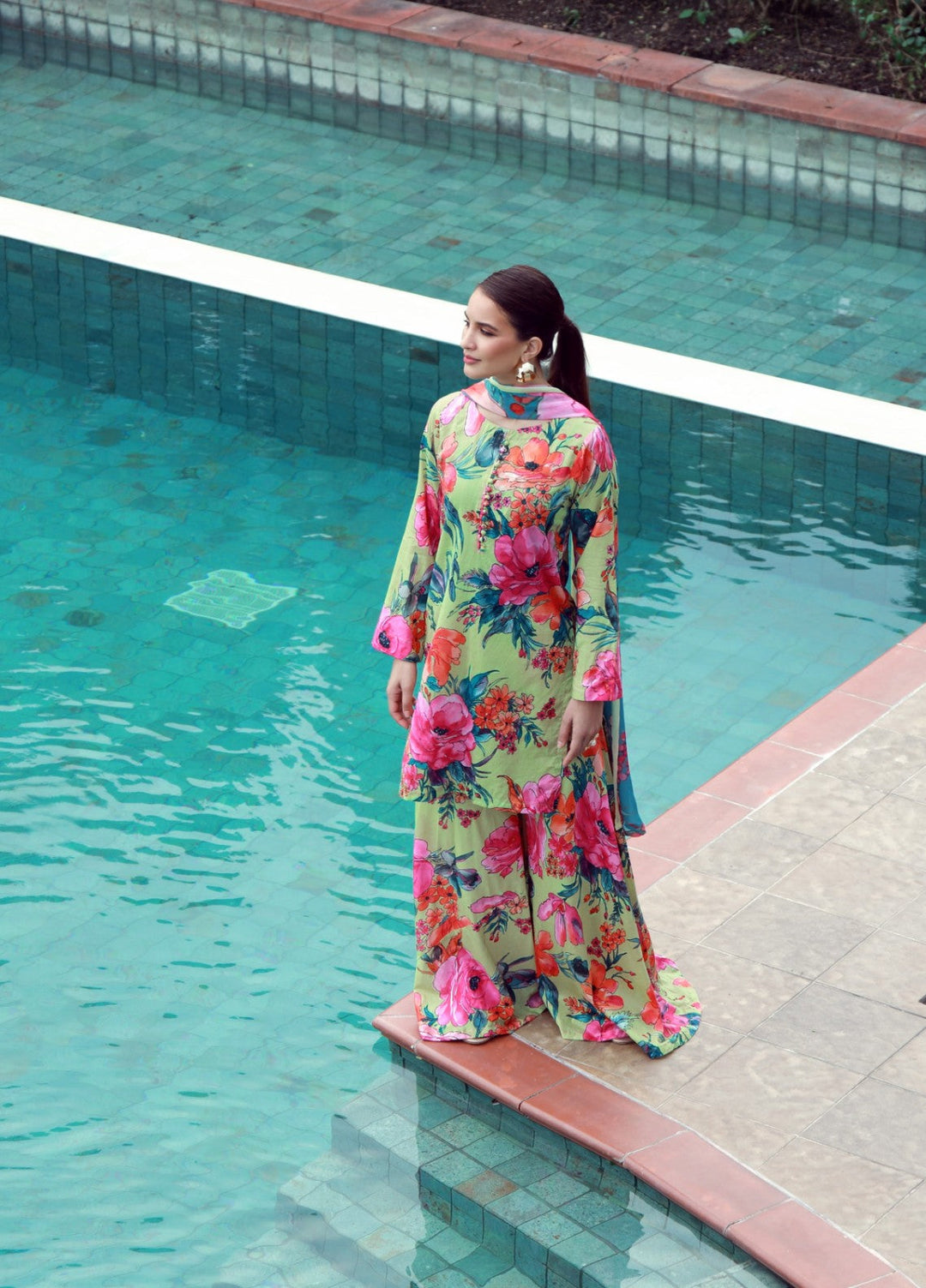 Stillness In Bloom By Feathers Printed Lawn 3 Piece Suit Huesyn - Summer Collection