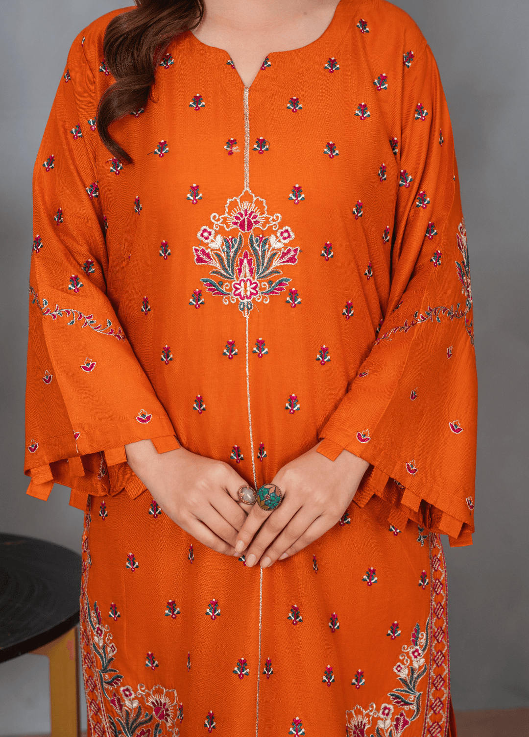 Fresh Fits by Haniya Mahnoor Women RTW Embroidered Linen 2 Piece Suit Ayla - Casual Collection