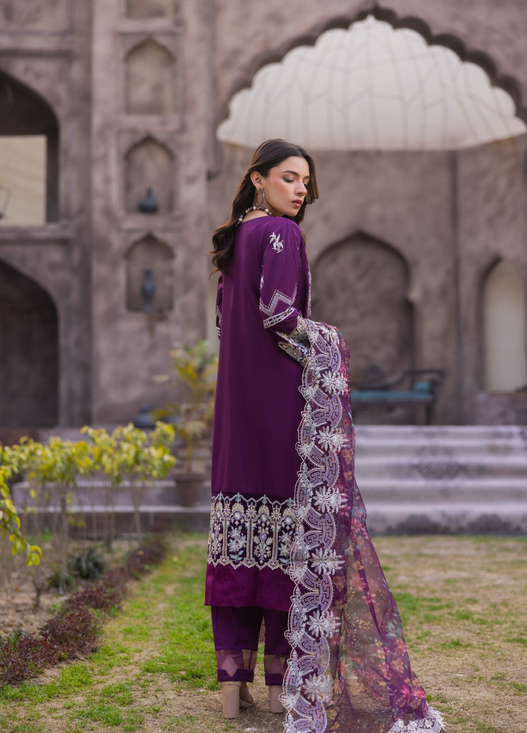 Mah e Noor by Tessa Women Embroidered Lawn 3 Piece Suit Noor e Banafshan - Festive Collection