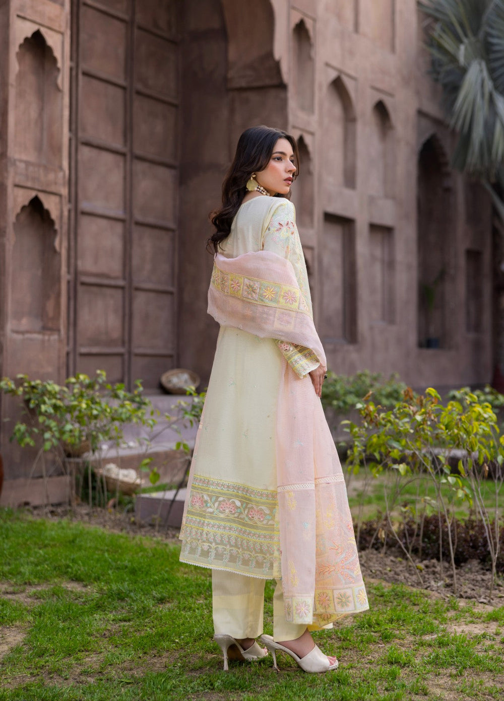 Mah e Noor by Tessa Women Embroidered Lawn 3 Piece Suit Gul e Rooh - Festive Collection