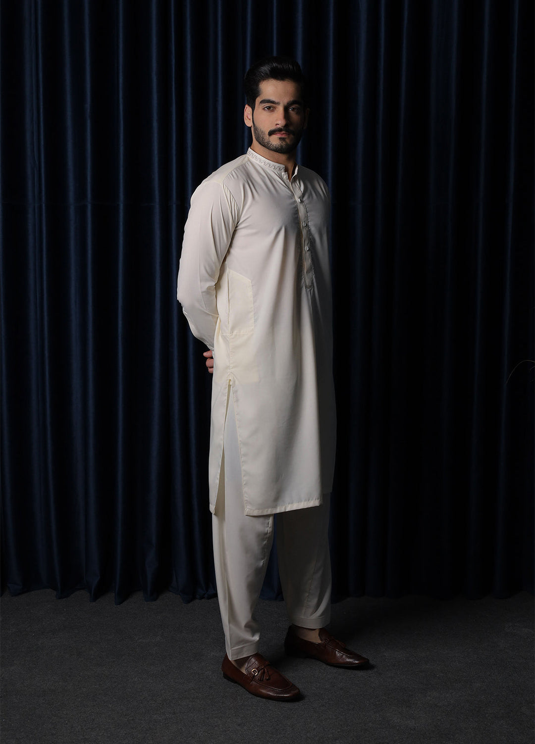 Mazham Mens Collar Neck RTW Embroidered Blended Kameez Shalwar Bosky - Summer Collection
