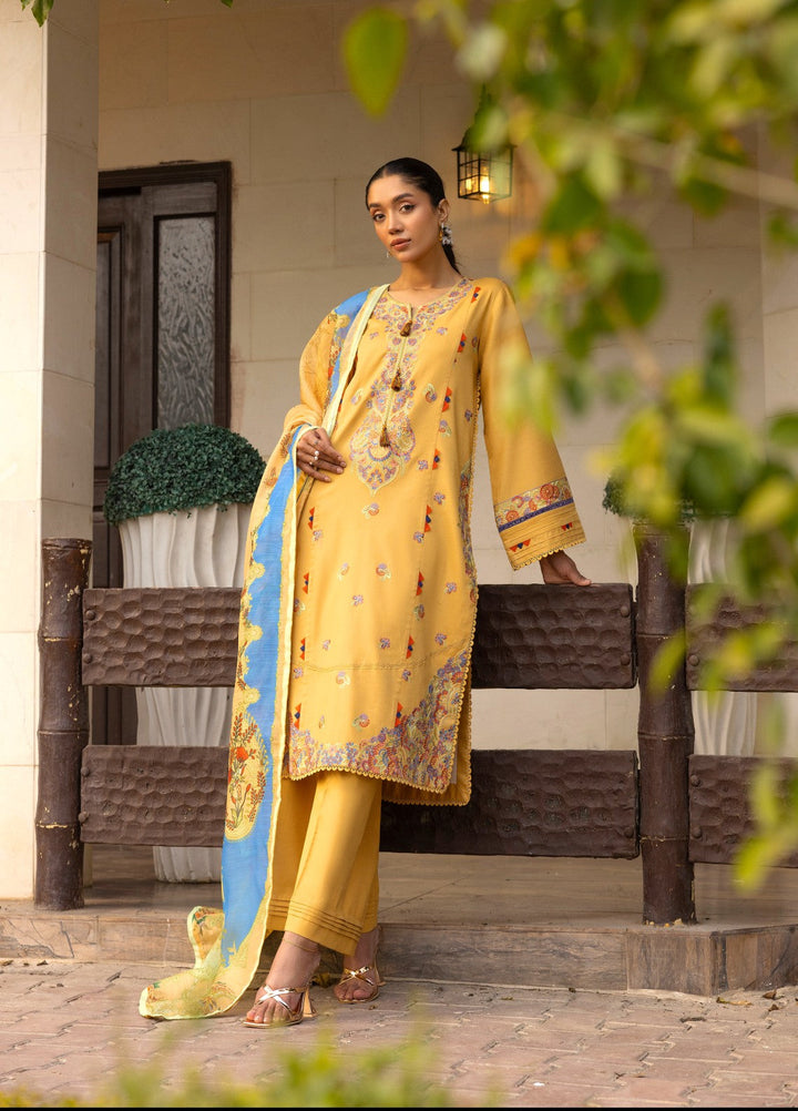 Tessa Women RTW Embroidered Lawn 3 Piece Suit Sunehri Aura - Festive Collection