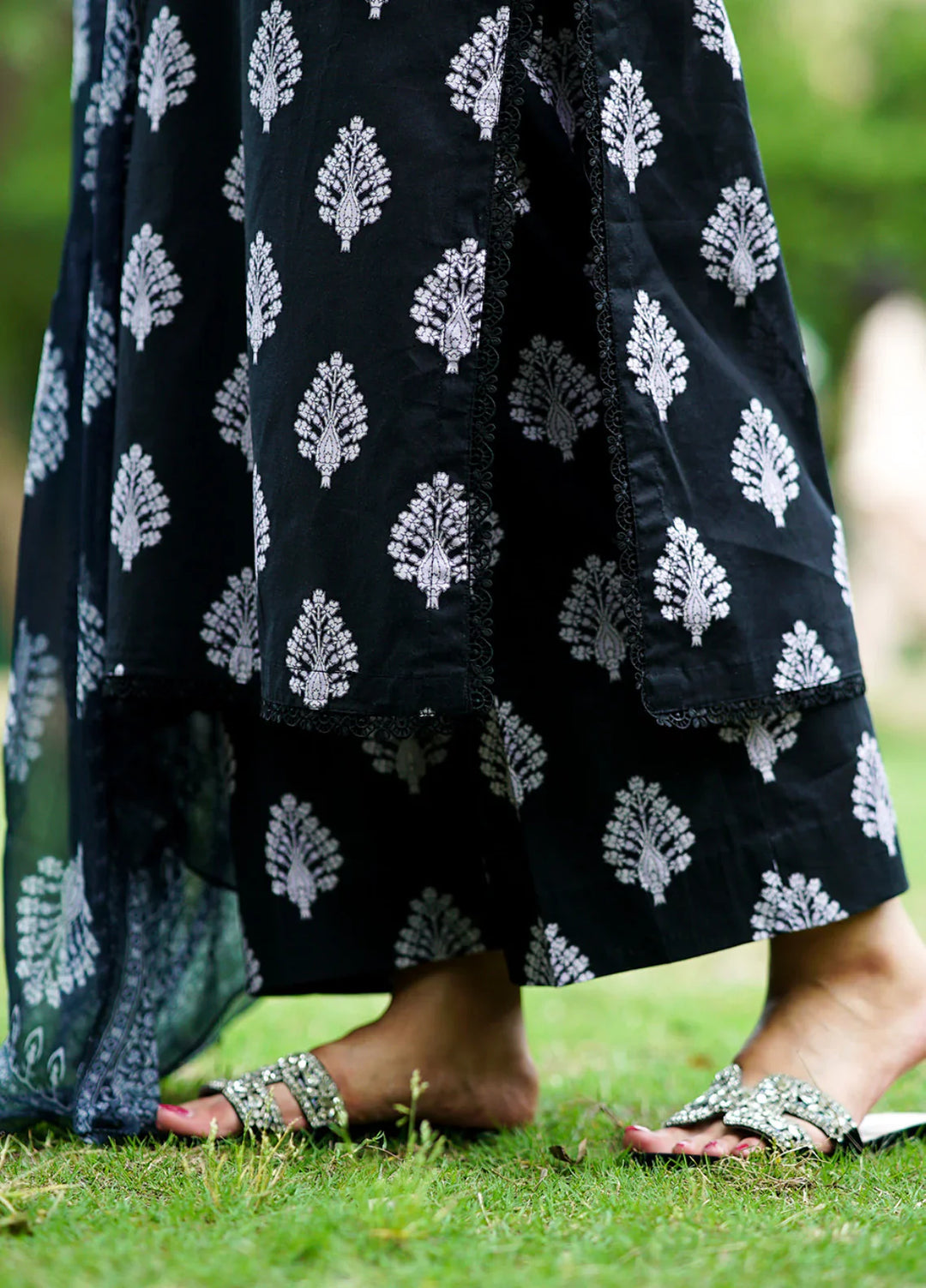 Ileen by naba bilal RTW Printed Lawn 3 Piece Suit IN26RPL Luna - Casual Collection