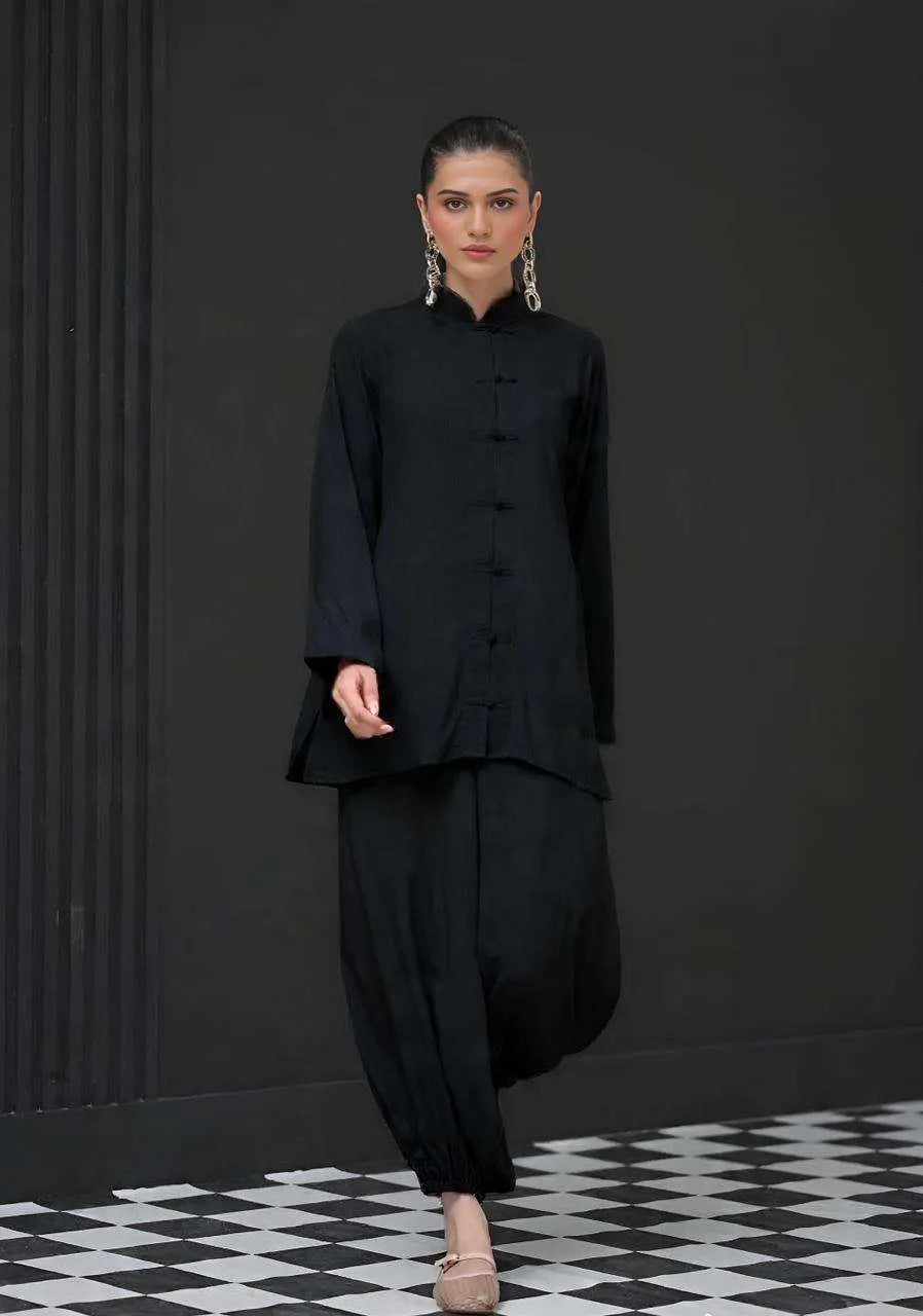 The Mandarine Misaal by Ayesha Somaya RTW Solids Irish Linen 2 Piece Suit Black Casual Collection