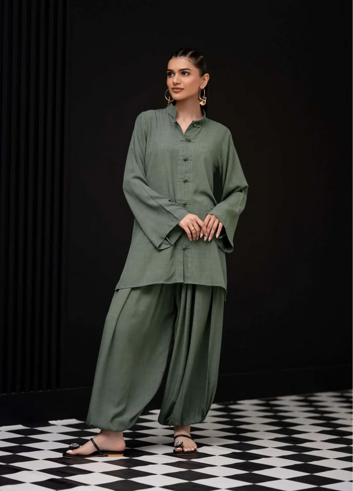 The Mandarine Misaal by Ayesha Somaya RTW Solids Irish Linen 2 Piece Suit Green Casual Collection